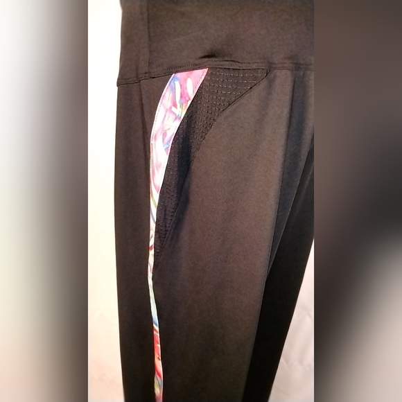 Rainbow Brand Long Yoga pants with back pocket and breathable mesh panel fabric - Picture 7 of 12